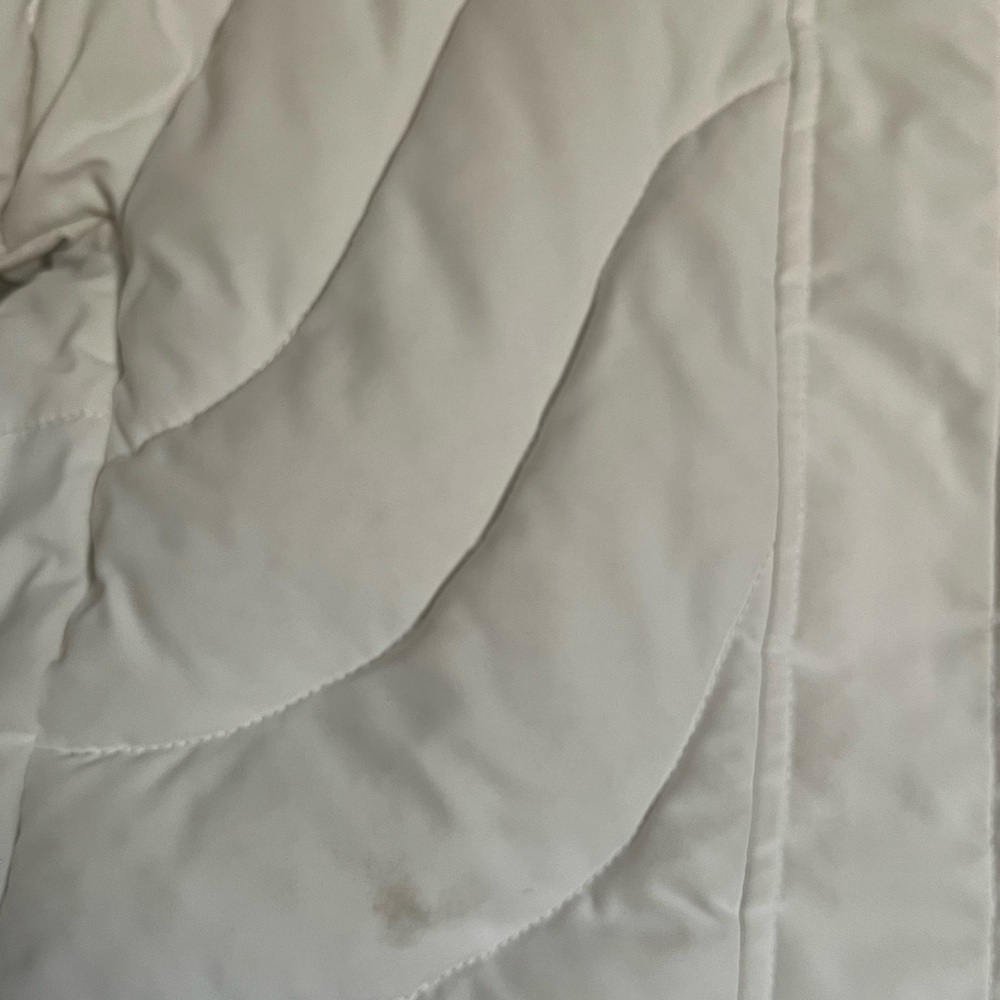 Burton Women's white Puffer Jacket size small - Picture 5 of 9